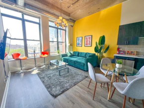 McCormick 2Br-2Ba family unit for up to 8 guests with Optional Parking & Gym access